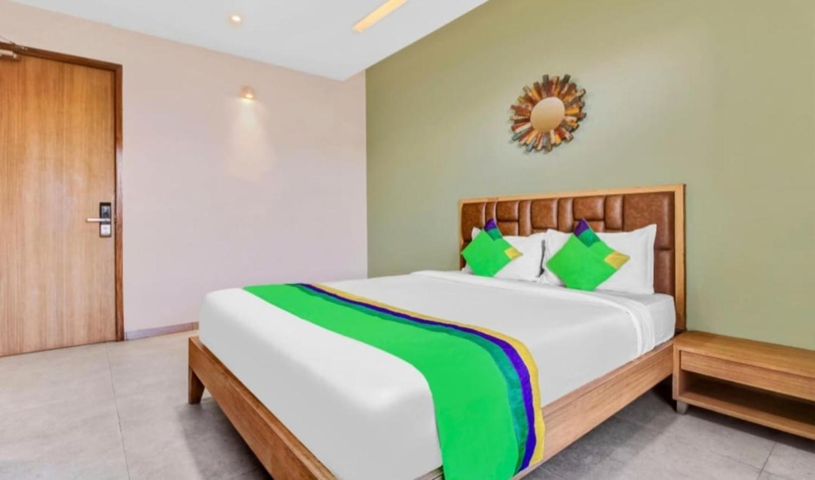 Elite Boutique Hotel Satara Eksteriør bilde